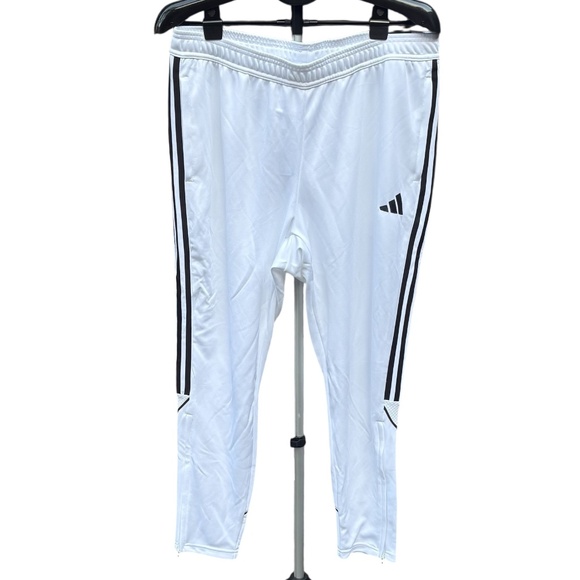 *NWT* adidas Women’s Tiro 23 League Pants , White and Zip bottoms-Size 1X - Picture 1 of 10